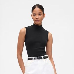 NWT Gap Modern Ribbed Mockneck Tank Top